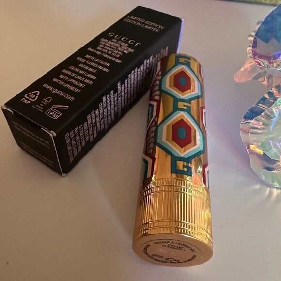 GUCCI LUXURY LIPSTICK – THEY MET IN ARGENTINA (208) | MATTE FINISH - Picture 13 of 17